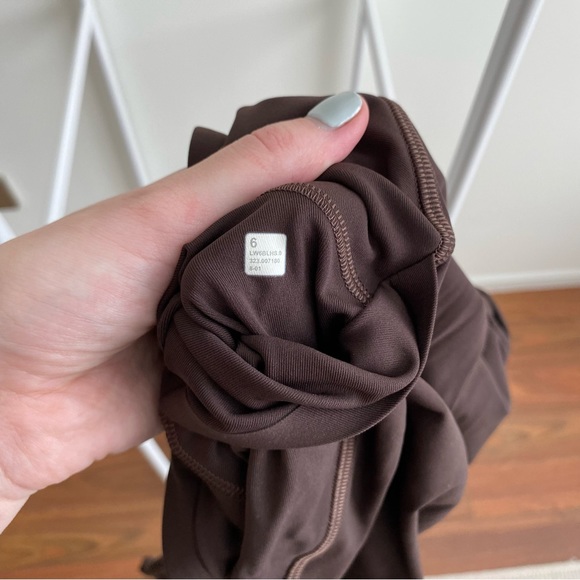 Lululemon swift speed high rise crop 21” espresso size 6 - Picture 2 of 7